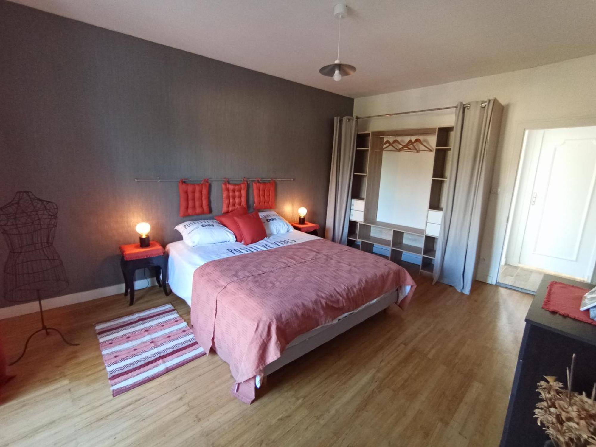 Au Bord De L'Eau Coulon Apartment Bagian luar foto